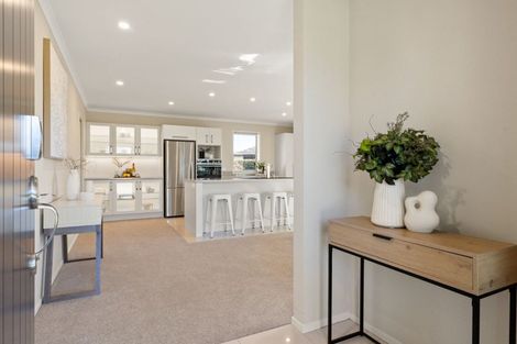 Photo of property in 43 Plescher Crescent, Leamington, Cambridge, 3432