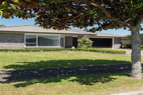 Photo of property in 1/71 Frank Nobilo Drive, Golflands, Auckland, 2013