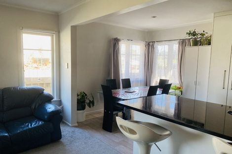 Photo of property in 37 Hallberry Road, Mangere East, Auckland, 2024