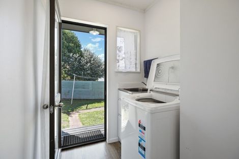 Photo of property in 5d Pollen Crescent, Melville, Hamilton, 3206
