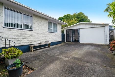 Photo of property in 9 Innismara Avenue, Wattle Downs, Auckland, 2103