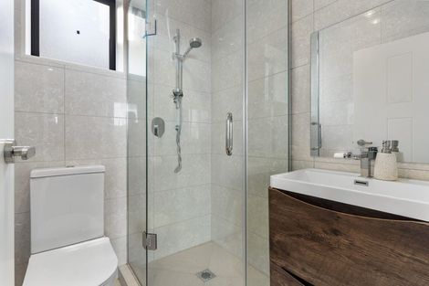 Photo of property in 86a Kelman Road, Kelston, Auckland, 0602