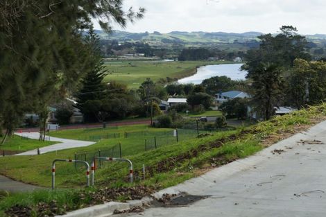 Photo of property in 2 St Julia Court, Helensville, 0800