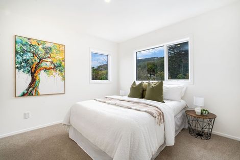 Photo of property in 83d Oxford Street, Tawa, Wellington, 5028
