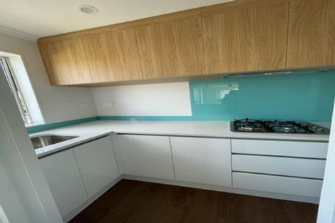 Photo of property in 30a Sorrel Crescent, Bucklands Beach, Auckland, 2012