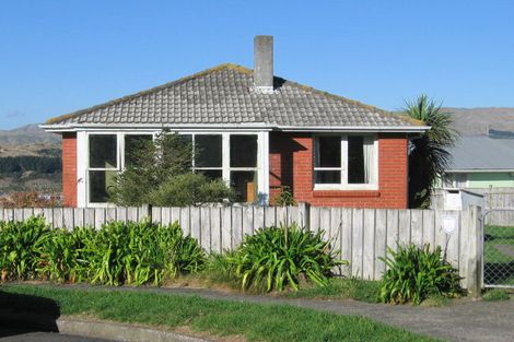 Photo of property in 6 Tau Grove, Takapuwahia, Porirua, 5022