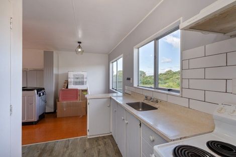 Photo of property in 13 Simcox Street, Otaki Beach, Otaki, 5512