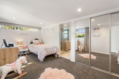 Photo of property in 272 Halswell Junction Road, Halswell, Christchurch, 8025