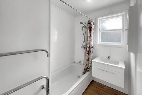 Photo of property in 17 Maria Place, Turangi, 3334