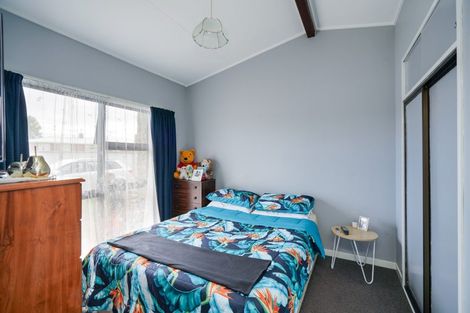 Photo of property in 1-12/71 Main Street, Mataura, 9712