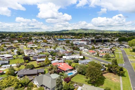 Photo of property in 5 Raleigh Street, Leamington, Cambridge, 3432