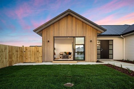 Photo of property in 3 Cutfield Lane, Kumeu, 0810