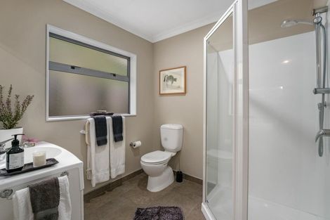 Photo of property in 14 Leanne Way, Waikanae Beach, Waikanae, 5036