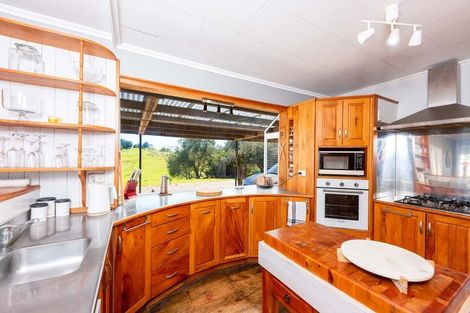 Photo of property in 15 Karuhiruhi Road, Oue, Kaikohe, 0473