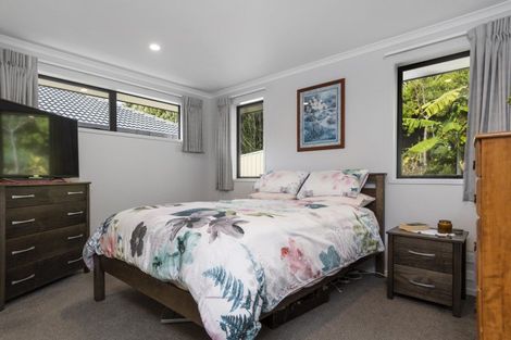 Photo of property in 12 Winspear Place, Omokoroa, 3114