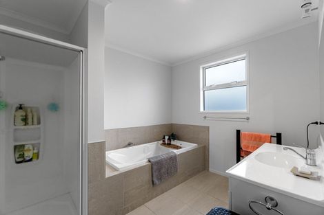 Photo of property in 49 Clare Street, Cambridge, 3434