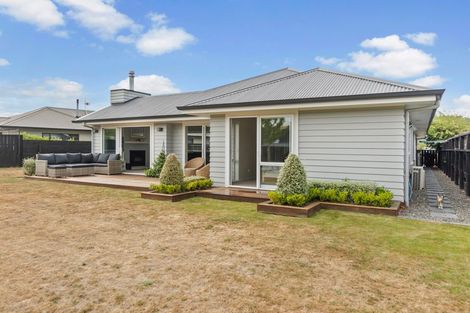Photo of property in 58 Montgomery Crescent, Kinloch, Taupo, 3377