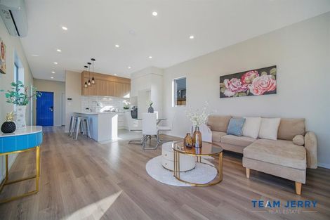 Photo of property in 67 Whare Kauri Road, Papakura, 2110