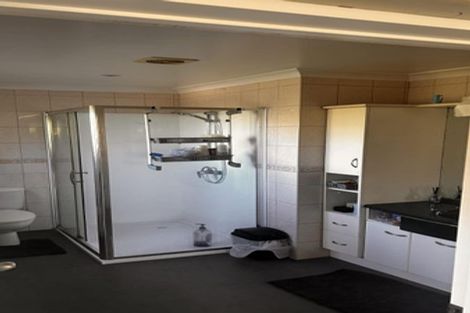 Photo of property in 28 Langana Avenue, Browns Bay, Auckland, 0630