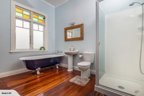 Photo of property in 28 Cardwell Street, Onehunga, Auckland, 1061