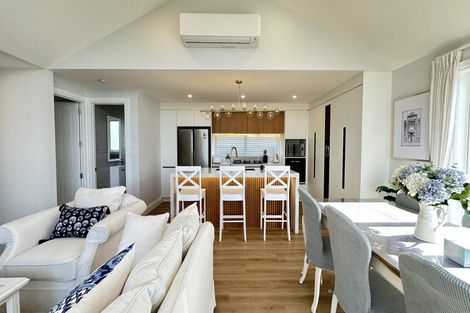 Photo of property in 7b Garadice Road, Rothesay Bay, Auckland, 0630