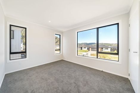 Photo of property in 11 Betty Boyes Street, Wallaceville, Upper Hutt, 5018