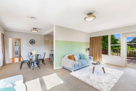 Photo of property in 52 Sylvan Crescent, Te Atatu South, Auckland, 0610