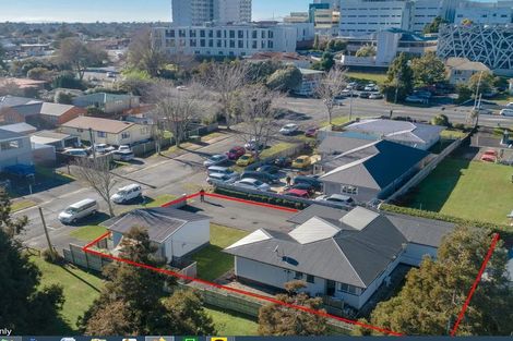 Photo of property in 3 Sandleigh Road, Hamilton Lake, Hamilton, 3204