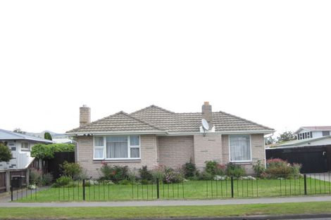 Photo of property in 17 Compton Street, Woolston, Christchurch, 8062