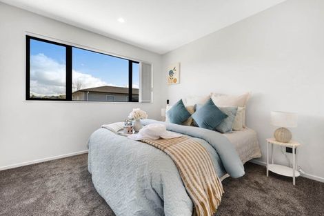 Photo of property in 25a Oteha Valley Road, Northcross, Auckland, 0632