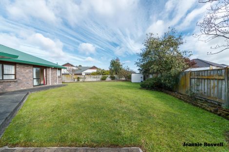 Photo of property in 19 Clearview Drive, Milson, Palmerston North, 4414