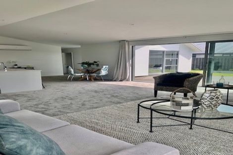 Photo of property in 10 Mccahon Drive, Rangiora, 7400