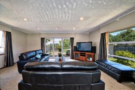 Photo of property in 145 Tirimoana Road, Te Atatu South, Auckland, 0602