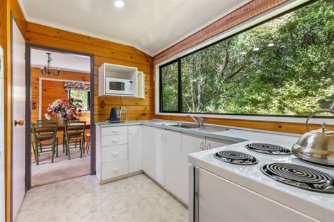 Photo of property in 15a Main Road, Tawa, Wellington, 5028