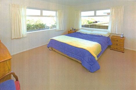 Photo of property in 23 Chesterfield Way, Orewa, 0931