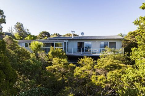 Photo of property in 14 Bay View Road, Whangarei Heads, Whangarei, 0174