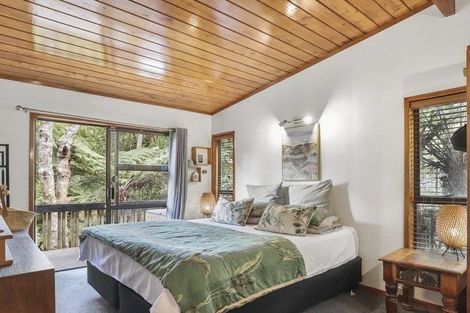 Photo of property in 23 Victory Road, Laingholm, Auckland, 0604