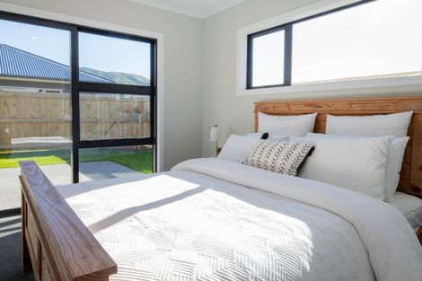 Photo of property in 48 Te Ara O Roimata, Wainuiomata, Lower Hutt, 5014