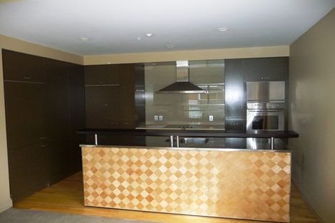 Photo of property in Latitude 37 East Apartments, 1d/20 Pakenham Street East, Auckland Central, Auckland, 1010