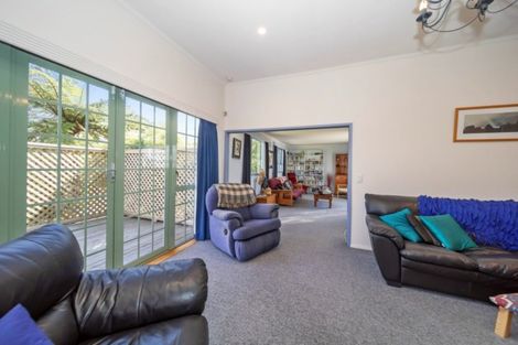 Photo of property in 17 Konini Street, Inglewood, 4330