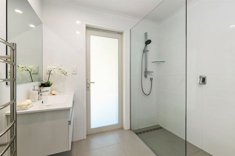 Photo of property in 6 Mckenzie Avenue, Arkles Bay, Whangaparaoa, 0932