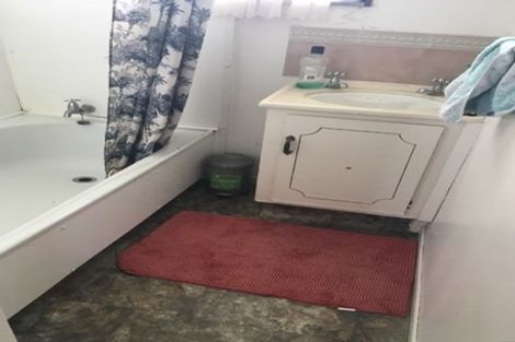 Photo of property in 69a Kahikatea Drive, Melville, Hamilton, 3206