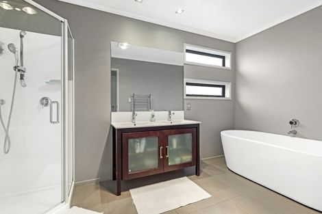 Photo of property in 20 Denham Court, Flagstaff, Hamilton, 3210