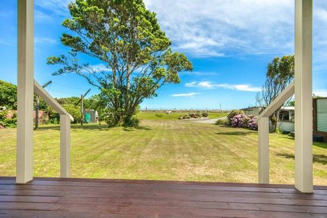 Photo of property in 27 Beach Street, Hokitika, 7810