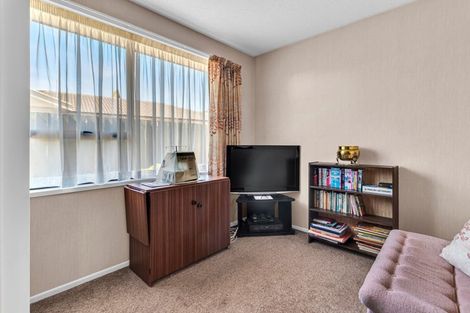 Photo of property in 2/21 Montclare Avenue, Ilam, Christchurch, 8041