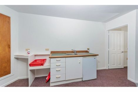 Photo of property in 13 Mceldowney Road, Titirangi, Auckland, 0604