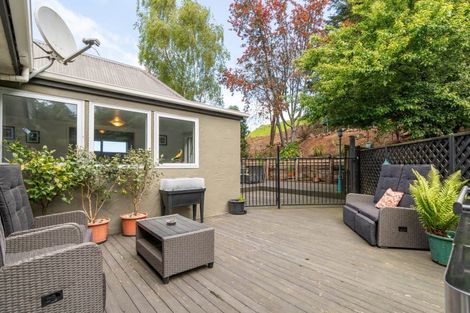 Photo of property in 400 Kaikorai Valley Road, Bradford, Dunedin, 9011