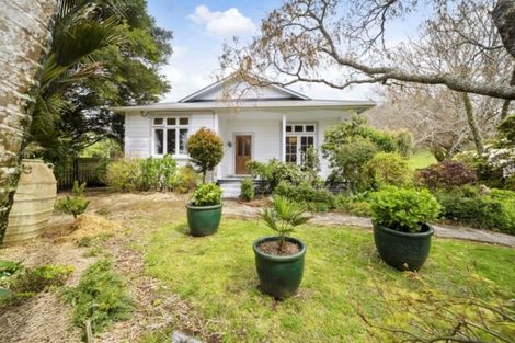 Photo of property in 562 Carrington Road, Hurworth, New Plymouth, 4371