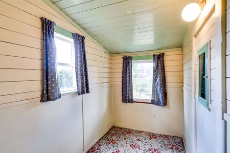 Photo of property in 877 Hendley Road, Patoka, Napier, 4186