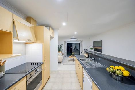 Photo of property in 1/4 Charlenne Close, Ranui, Auckland, 0612